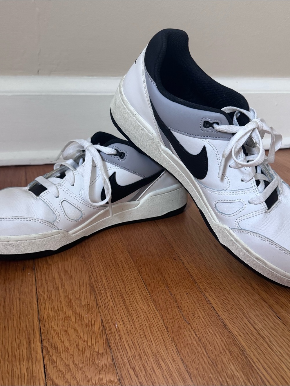 Nike Full Force Low Sneakers